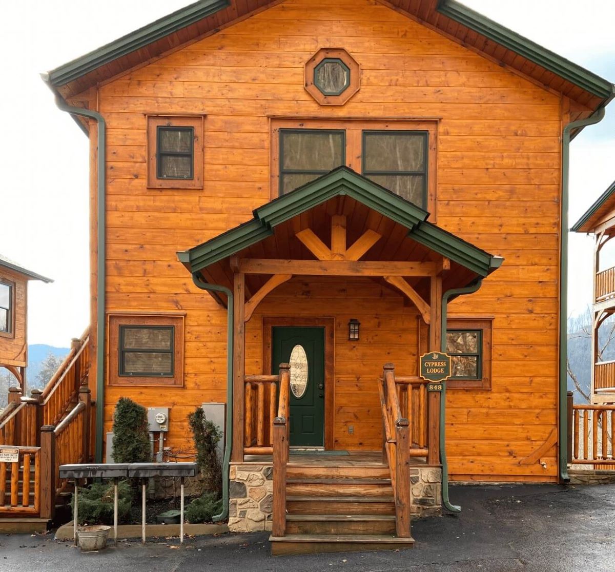 Exterior view of the front of Cypress Lodge in Gatlinburg Falls Resort